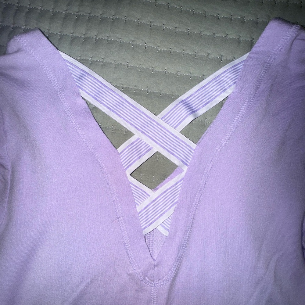 Lilly Pulitzer Luxletic Areli Pullover Lilac Light Verbena V-Neck Soft Sz S EUC - Picture 8 of 11